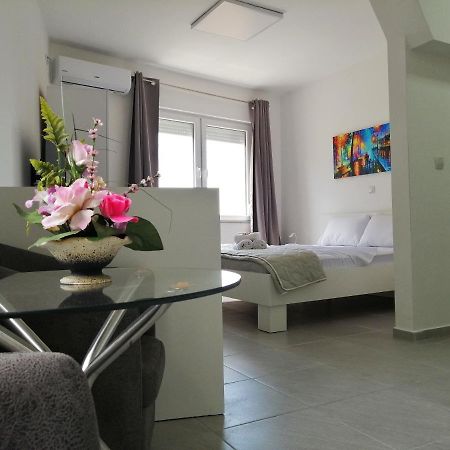 Redex Apartments Ohrid Exteriör bild